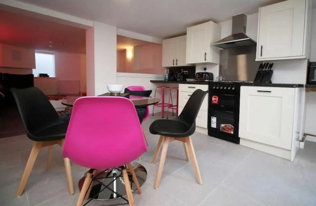 公寓 Duplex Stay With Hot Tub Opposite Stadium 卡迪夫
